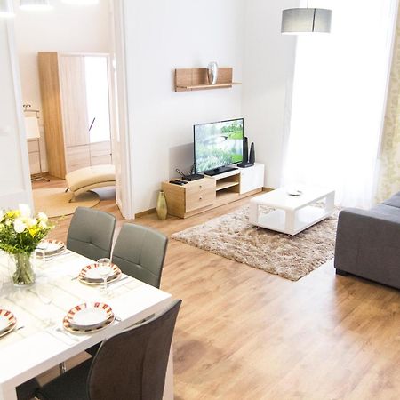Luxury 2Br Apt By The Synagogue Budapest Luaran gambar